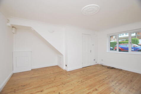 BIDEFORD GREEN, LINSLADE photo 4