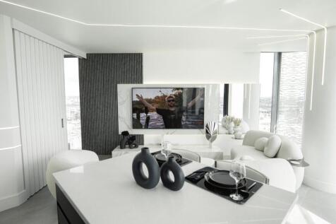 Apartment 2104 Beetham Tower, 10, Holloway Circus Queensway, B1 1BA photo 4