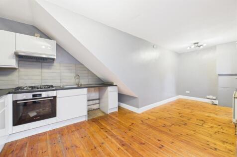 Studio / Kitchen