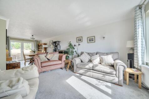 Sitting / Dining Room