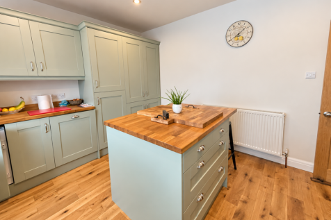 41 Park View, Mirfield, WF14 9HG photo 4