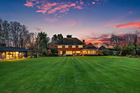 Rear Twilight Shot