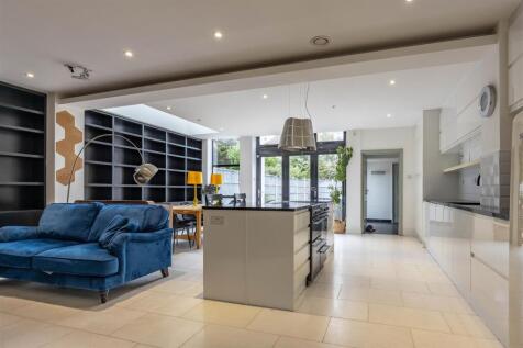 Kitchen/Living Room