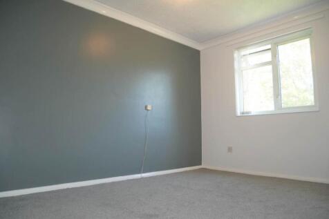 Regency Close, Wigmore, Gillingham photo 4