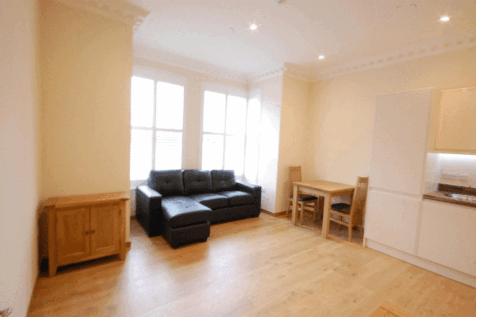 Lounge.gif