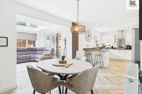 CAM04261G0-PR0092...