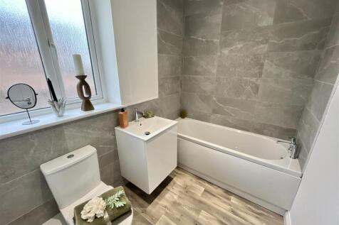 First Floor Bathroom