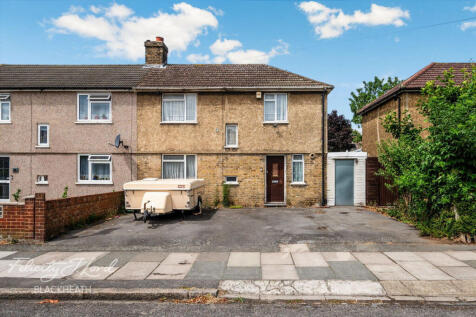 London, SE7 - property photo