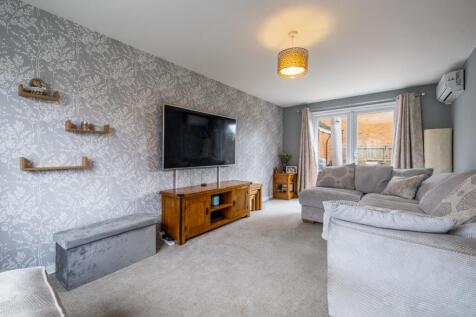 9 Swift Gardens (Kirton)-13