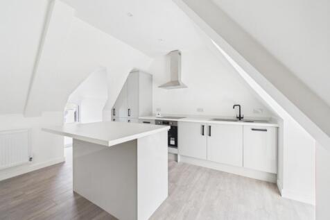Flat 4 Dowty House, Cheltenham photo 3