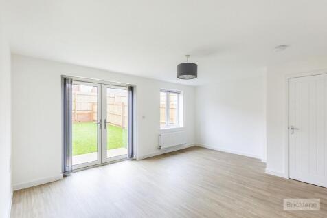 Alva Close, Weldon, CORBY photo 4