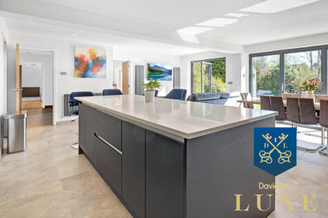 Logo Luxe (30 of ...