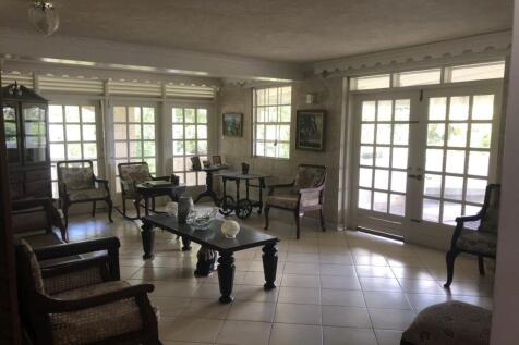 Rowans_5A1_Living_Area.jpg