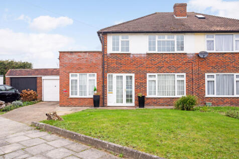 16 Grenville Close 2