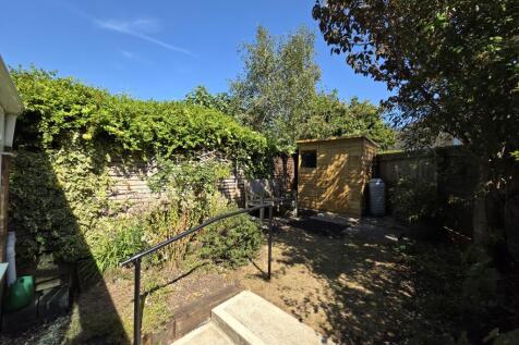 GARDEN 1 