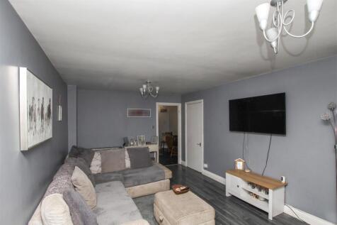 Living Room - c.JPG