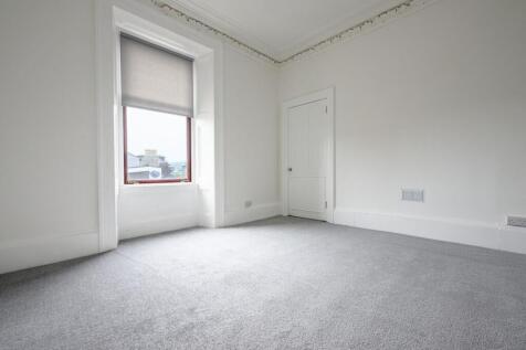 1/1  7 Roxburgh Street, Greenock, PA15 4QD photo 5