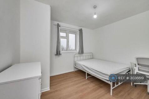 Room 3 - Available 