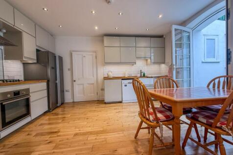 Gordon Road, Clifton, Bristol, Somerset, BS8 photo 3