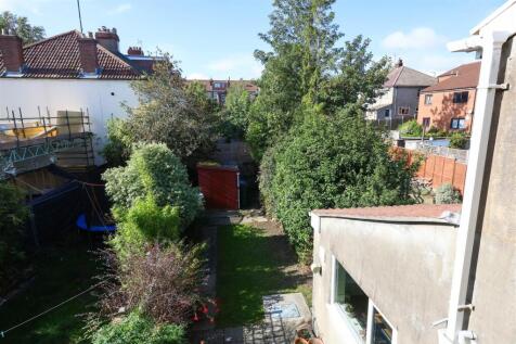 72 Ashgrove Road 24.JPG