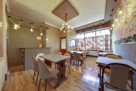 Bar / Restaurant Area