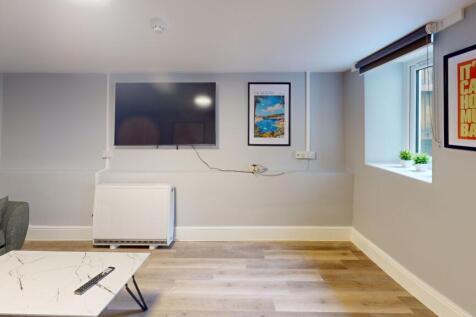Flat 1, 1B, 18, Avenue Road TR114AZ photo 4