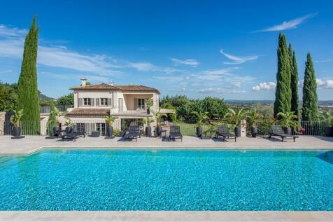 Exterior and Pool