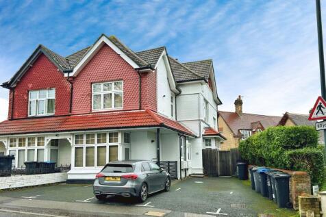 Bournemouth, BH4 - property photo