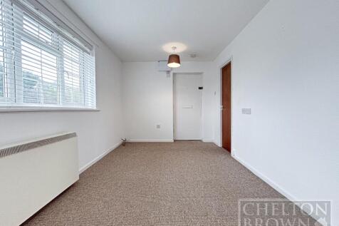 Living/Bedroom Area