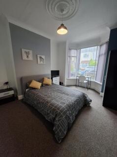 Spacious Furnished Room | Legsby Avenue, Grimsby
