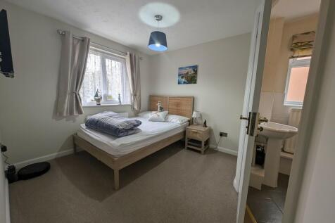 PXL_20241106_1227...