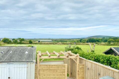Garden, Garage, Parking &amp; Views