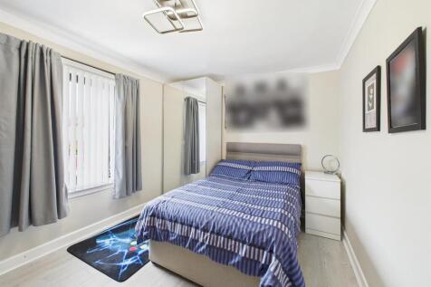 new bedroom blured photo.jpg