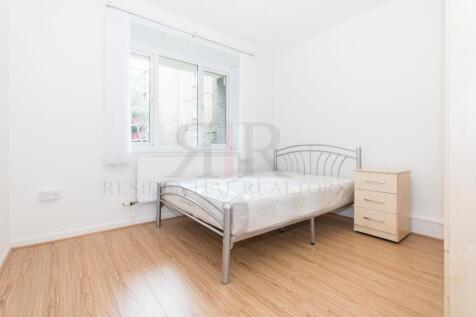 Frederick Road, London, RM13 photo 4