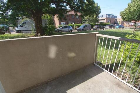 BALCONY.jpg