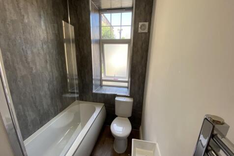 Henshall, Woodlands Village, Wakefield photo 3