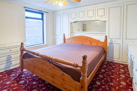 Bed 1