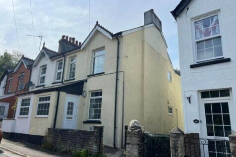 2-bed terraced on Tredydan Road, Launceston, £795/mo