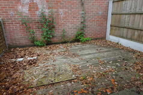 14 Haworth Close (11).JPG