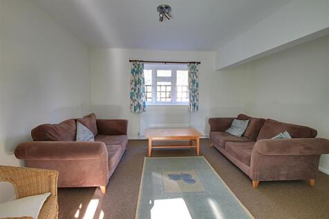 Annexe Living Room.jpg