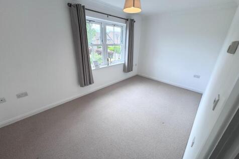 Dedmere Road, Marlow photo 4