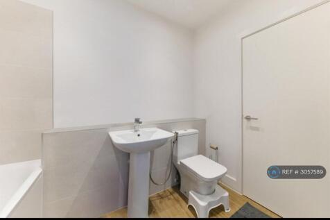 Aylsham Road, Tadworth, KT20 photo 5