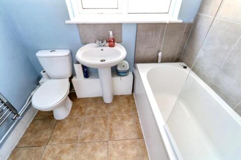 Chaucer Grove, Leigh, WN7 photo 4