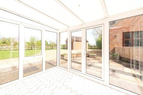 Ivy Lane, Stewkley, Leighton Buzzard, Buckinghamshire, LU7 photo 4