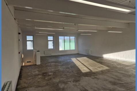 Light Industrial to rent Image 3