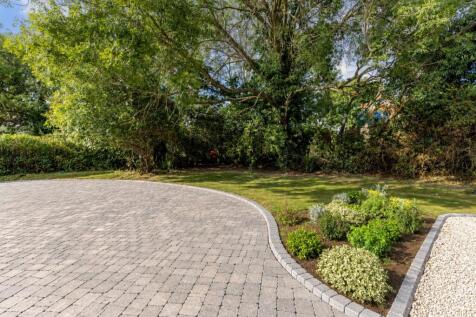Front Drive Way