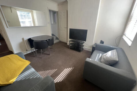 Warwick Street, Dunkirk, Nottingham, NG7 2PJ photo 5