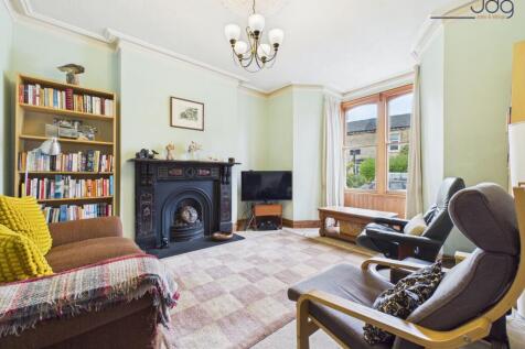 Spacious Lounge