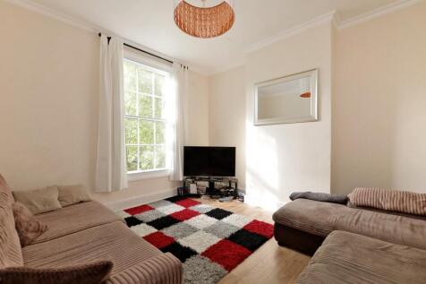 3 Han Living Room.jpg