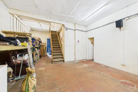 15 Eastover, Bridgwater, Somerset TA6 5AG | Freeho